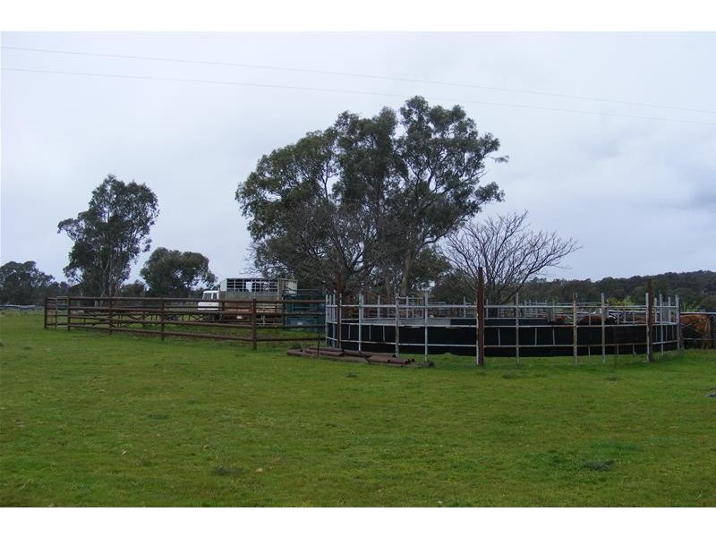 101 Bywong Road, Cumnock NSW 2867