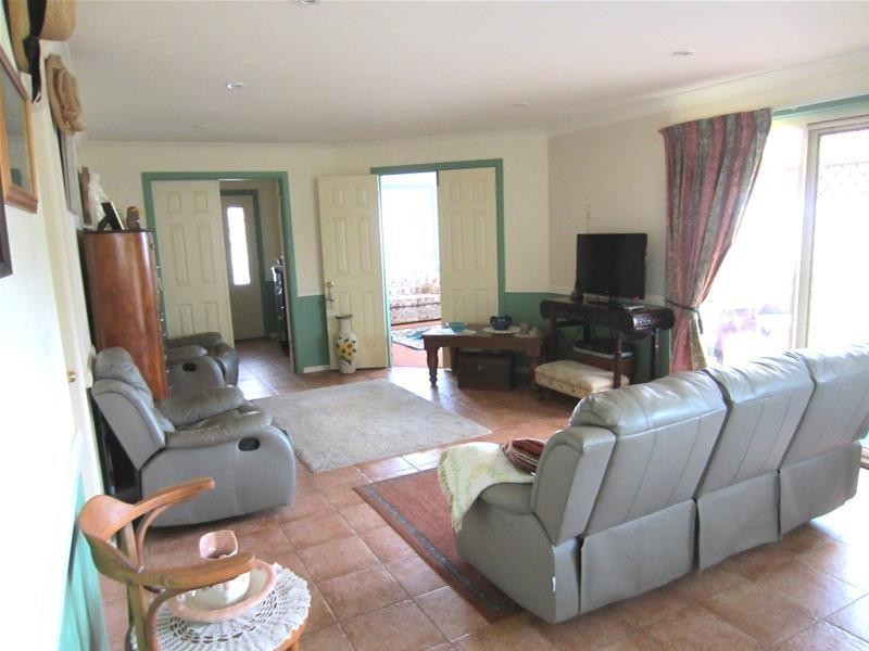 16 Tarana Road, Oberon NSW 2787