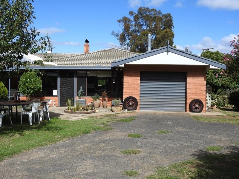 12 Sherwood Road, Kirkconnell NSW 2795