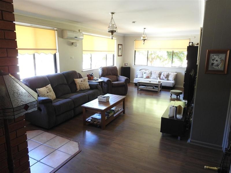 12 Sherwood Road, Kirkconnell NSW 2795