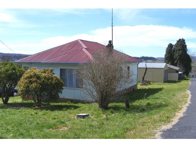 2 Cook Street, Oberon NSW 2787