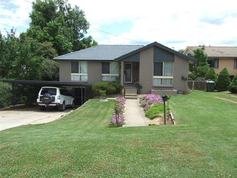 9 Blenheim Avenue, Oberon NSW 2787