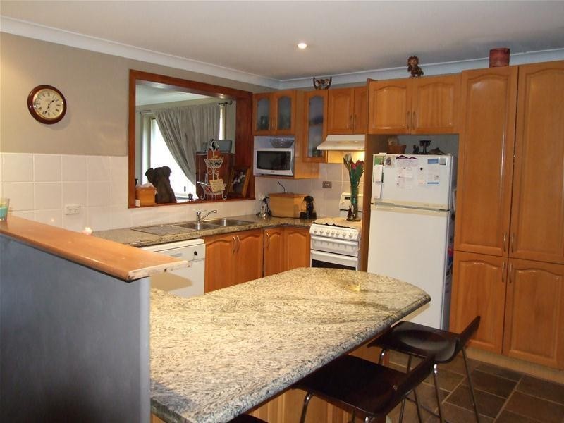 9 Blenheim Avenue, Oberon NSW 2787