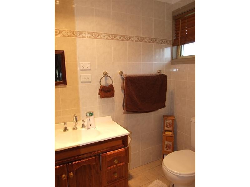 9 Blenheim Avenue, Oberon NSW 2787