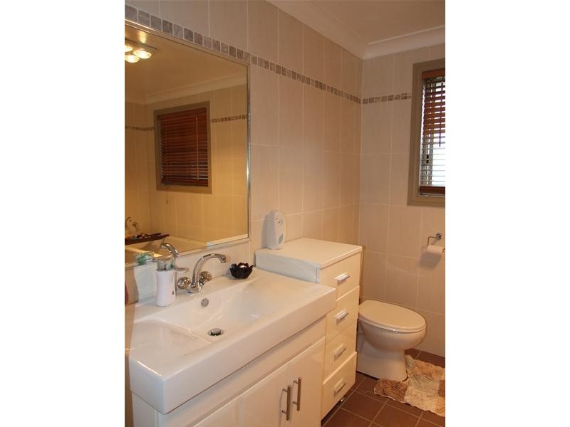 9 Blenheim Avenue, Oberon NSW 2787