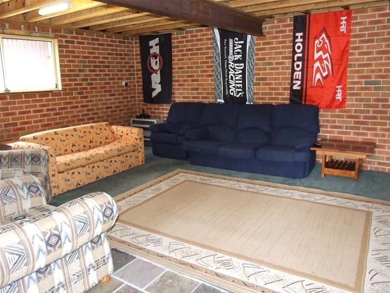 9 Blenheim Avenue, Oberon NSW 2787