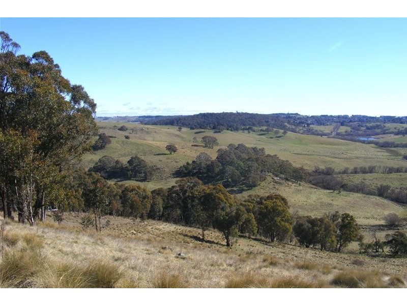 83 Marks Crescent, Oberon NSW 2787