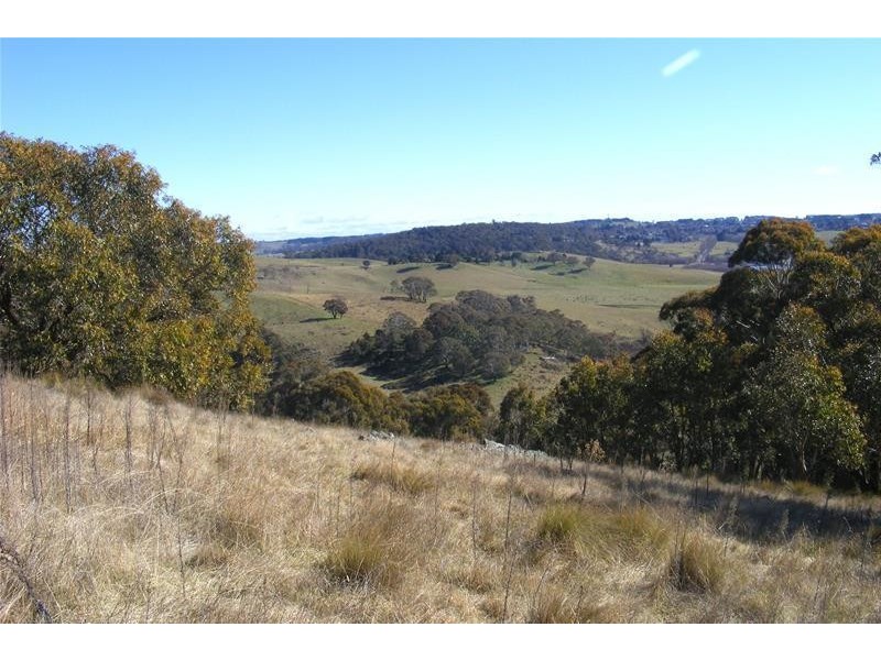 83 Marks Crescent, Oberon NSW 2787