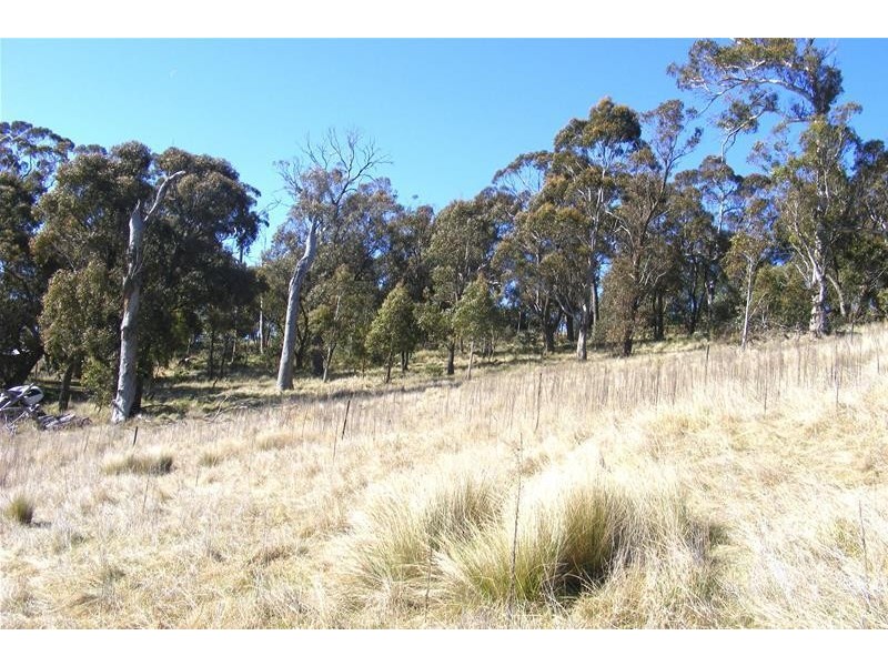 83 Marks Crescent, Oberon NSW 2787