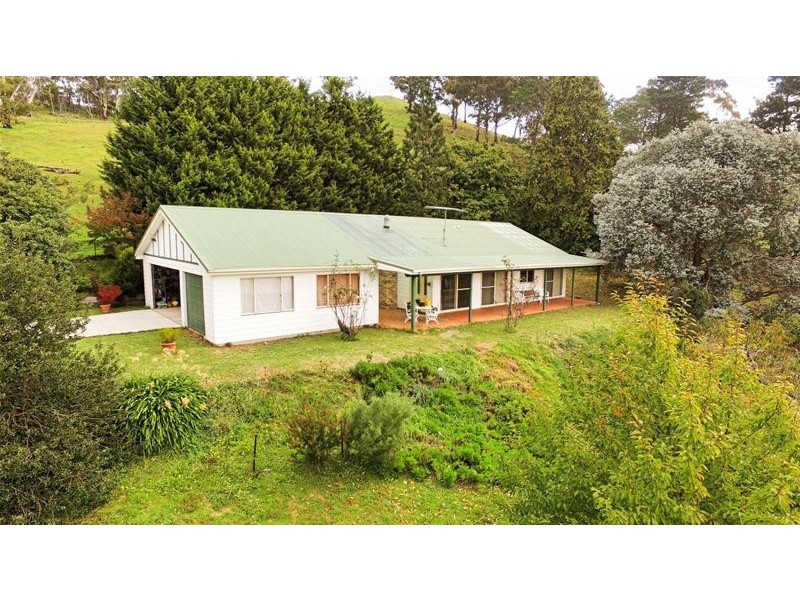 818 Marsden Swamp Road, Lowther NSW 2790