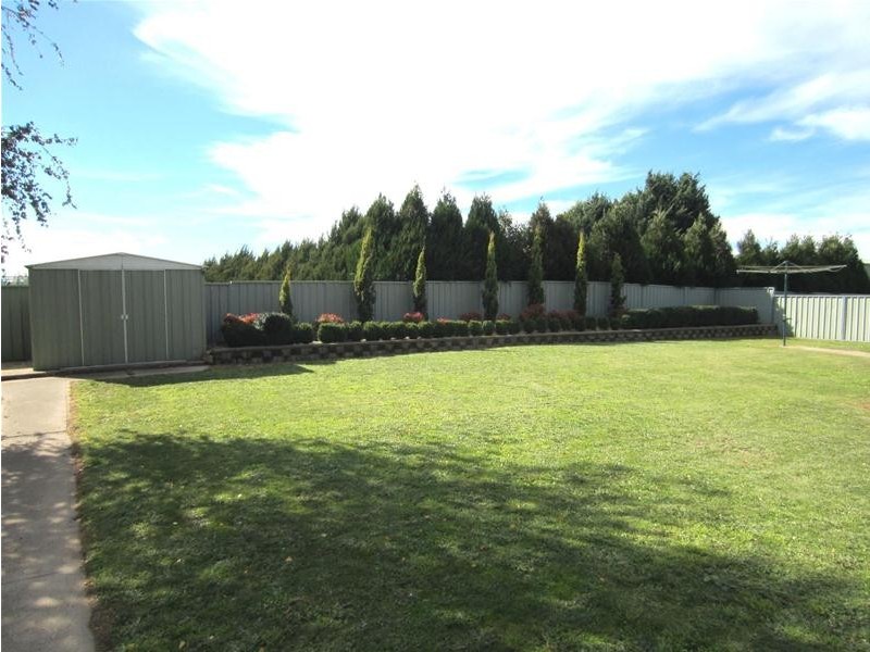 24 Brennan Crescent, Oberon NSW 2787