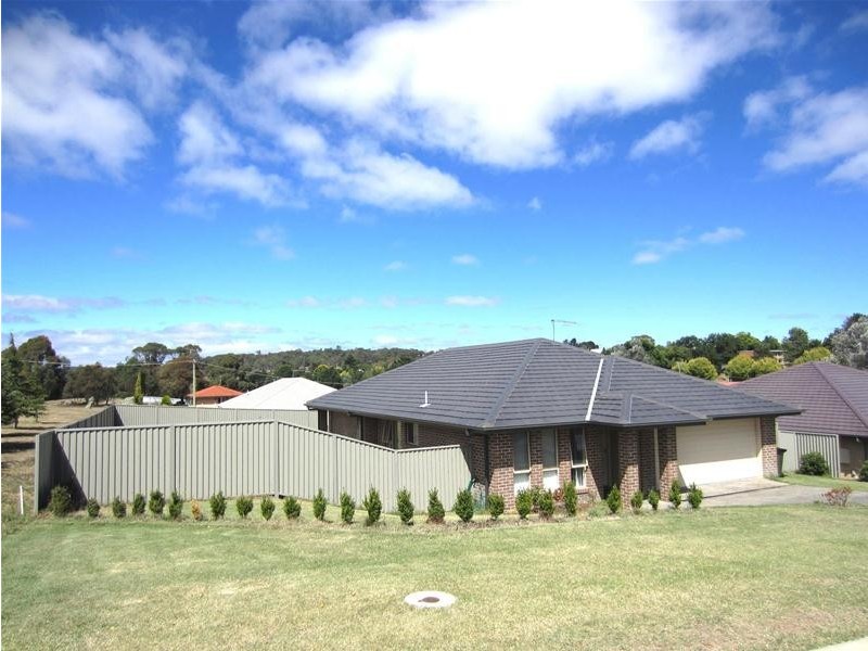 1 Stevenson Close, Oberon NSW 2787