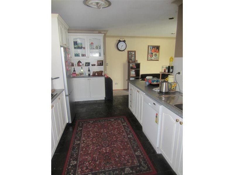 8 Herborn Street, Oberon NSW 2787