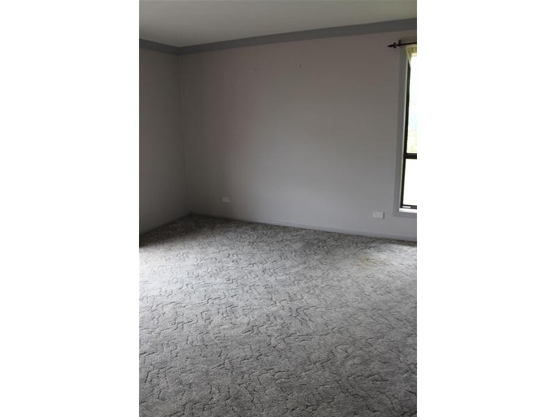 14 Carrington Avenue, Oberon NSW 2787