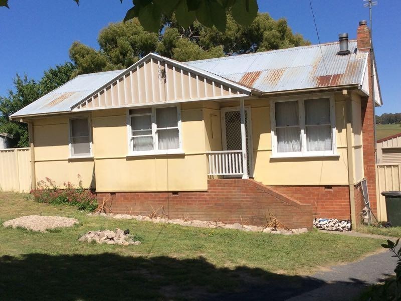 4 Luchetti Place, Oberon NSW 2787