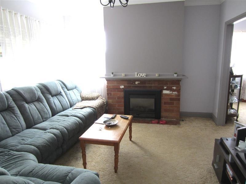 30 Carrington Avenue, Oberon NSW 2787