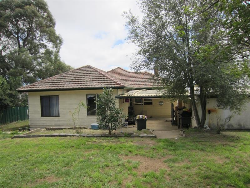 30 Carrington Avenue, Oberon NSW 2787