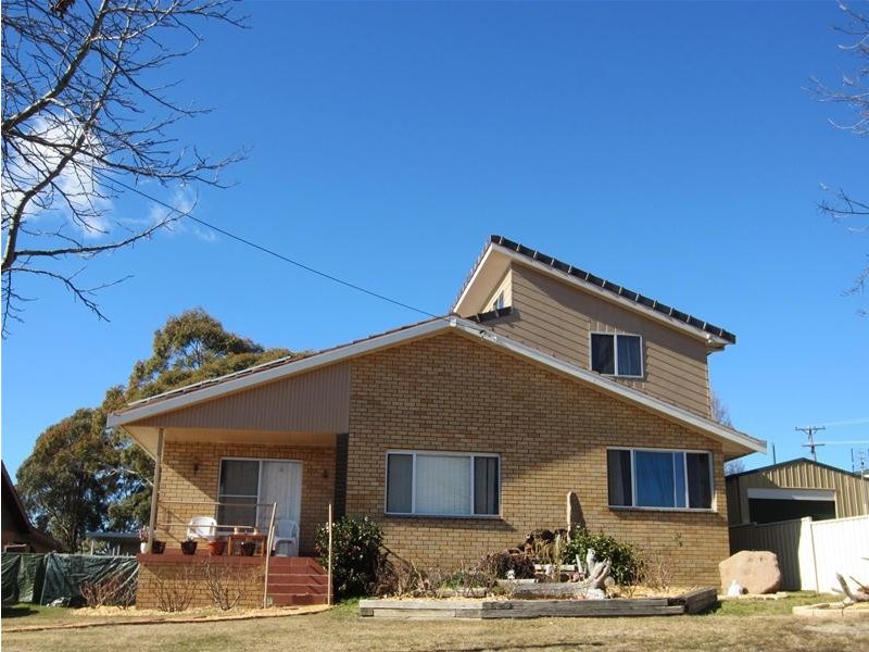 96 North Street, Oberon NSW 2787