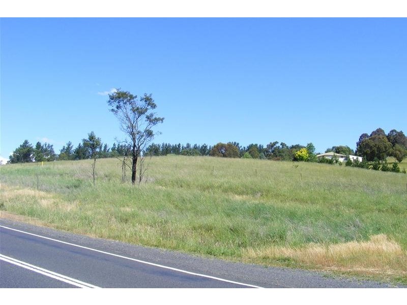 10 Titania Road, Oberon NSW 2787