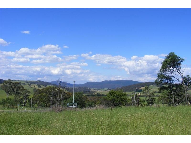 10 Titania Road, Oberon NSW 2787