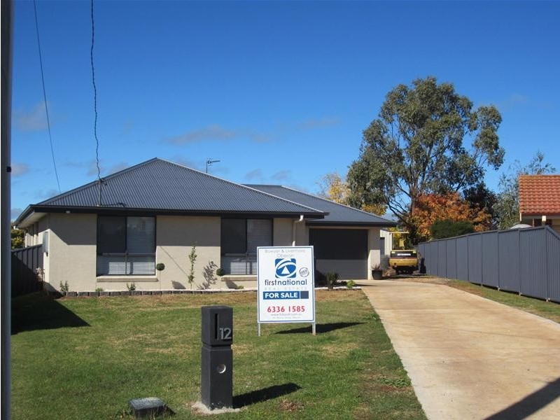 12 Hawkes Drive, Oberon NSW 2787