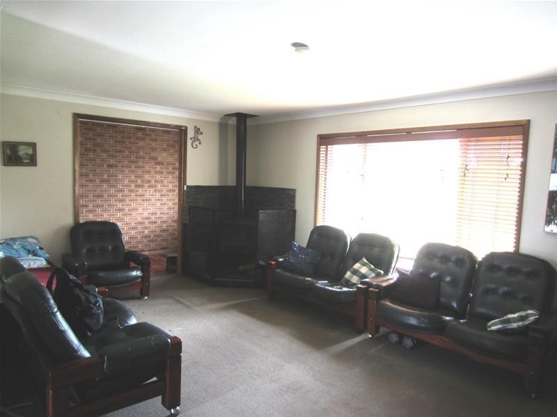 8 Cook Street, Oberon NSW 2787