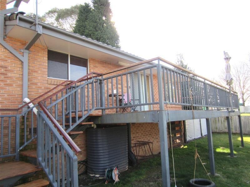 8 Cook Street, Oberon NSW 2787