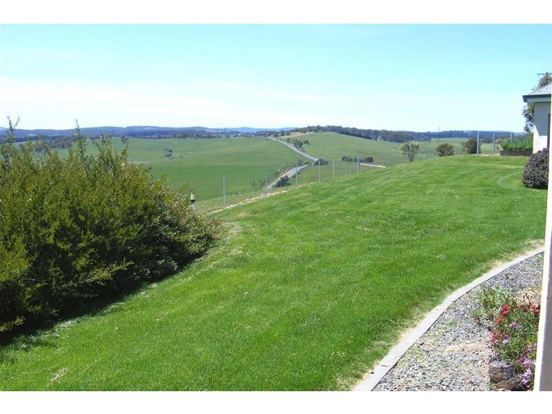 10 Spring Valley Road, Oberon NSW 2787