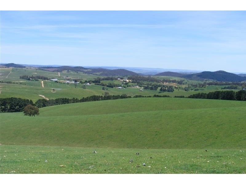 10 Spring Valley Road, Oberon NSW 2787