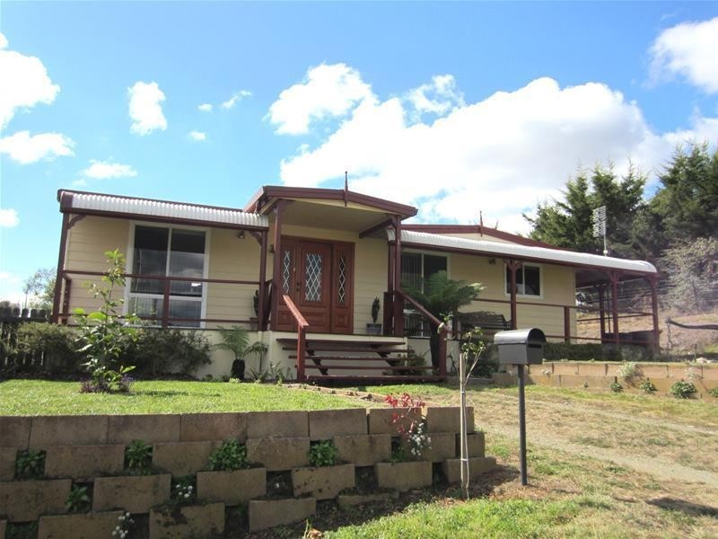 15 Queen  Street, Oberon NSW 2787