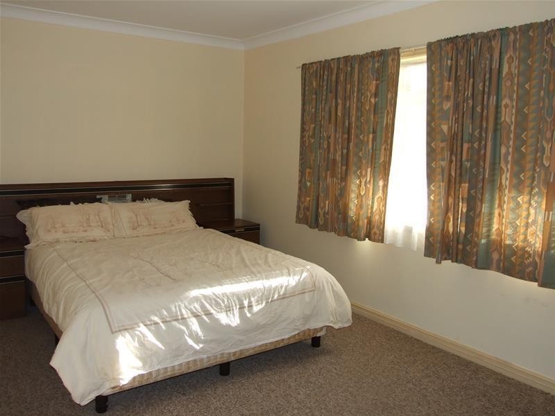 Meadow Flat NSW 2795