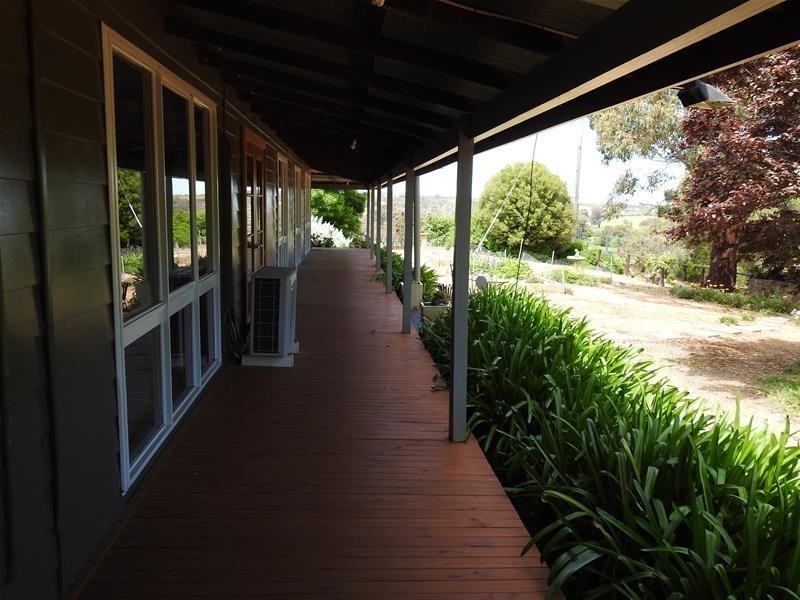 47 The Glen Road, Molong NSW 2866