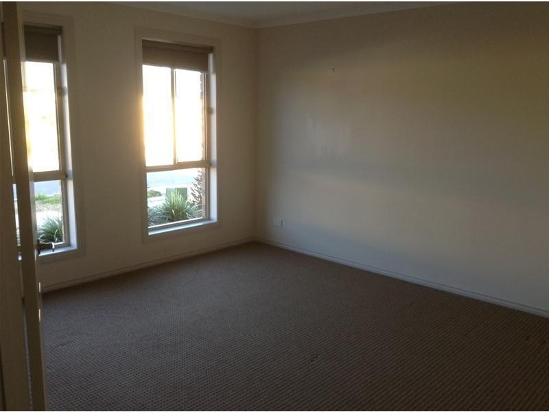 6 Nova Defense Drive, Seaford Meadows SA 5169