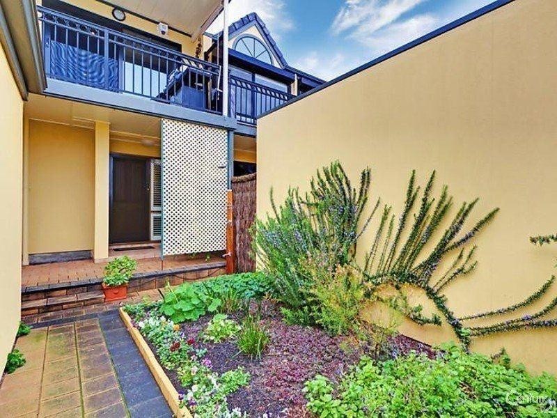 2/42 The Esplanade, Christies Beach SA 5165