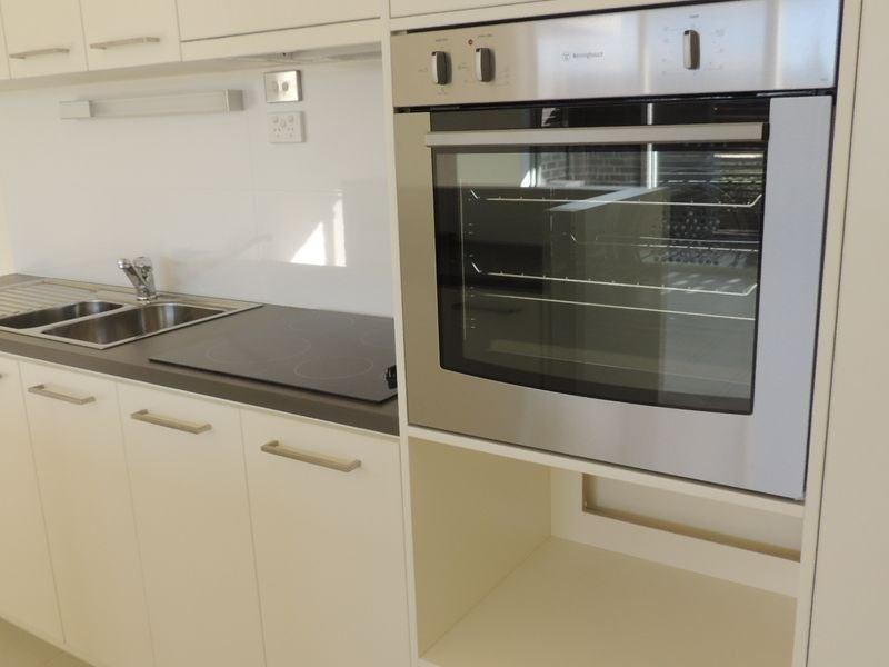 1/2 Ochre Place, Christie Downs SA 5164