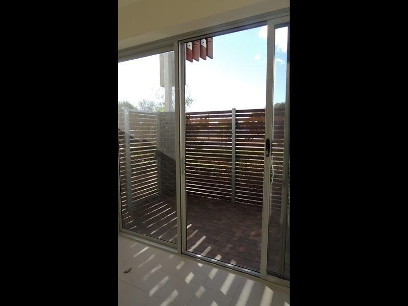 1/2 Ochre Place, Christie Downs SA 5164