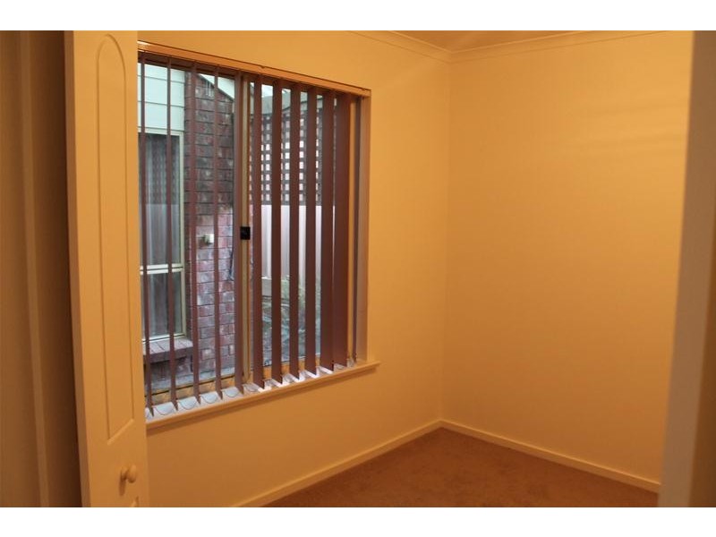 4 Shoalwater Close, Seaford Rise SA 5169