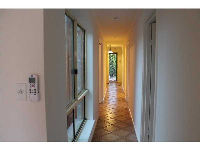 4 Shoalwater Close, Seaford Rise SA 5169