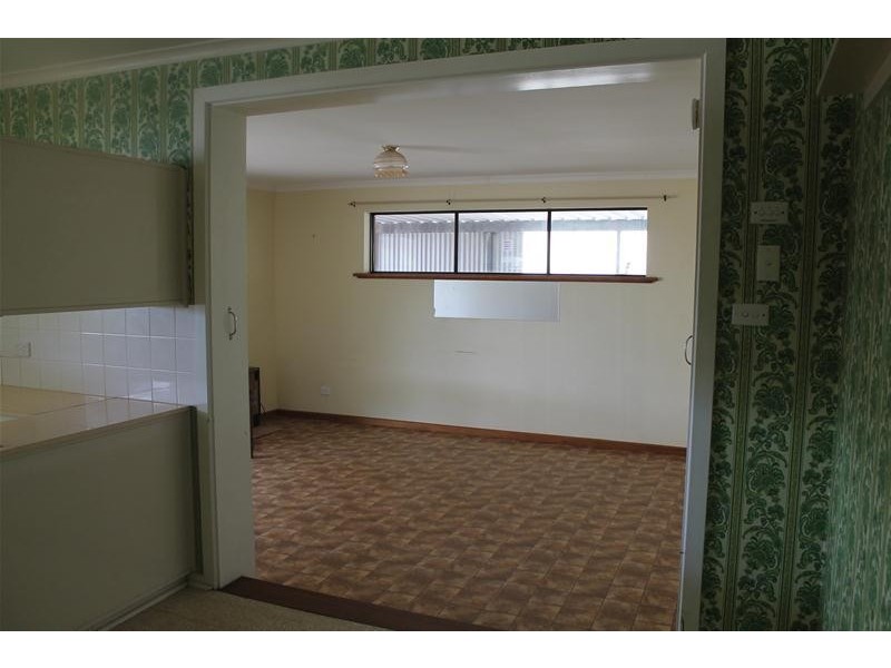 6 Selway Terrace, O’sullivan Beach SA 5166