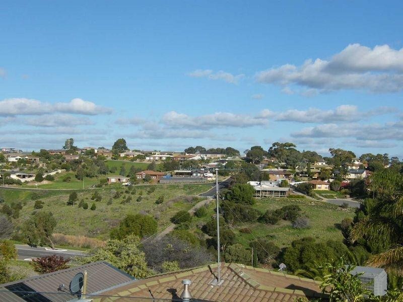 199 Perry Barr Road, Hallett Cove SA 5158