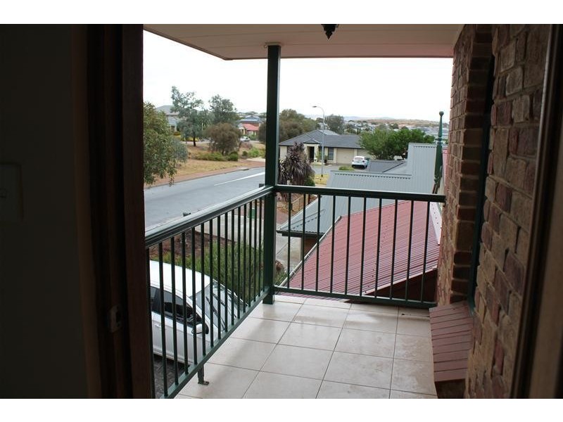 9 Harbour Drive, Seaford Rise SA 5169