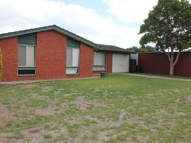 42 Kwinana Crescent, Port Noarlunga South SA 5167