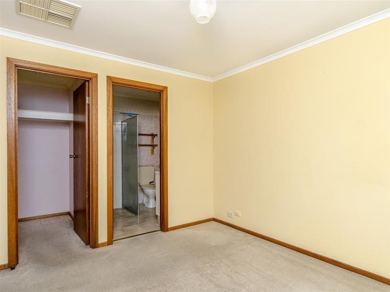 33 Greenlees Parade, Aldinga Beach SA 5173