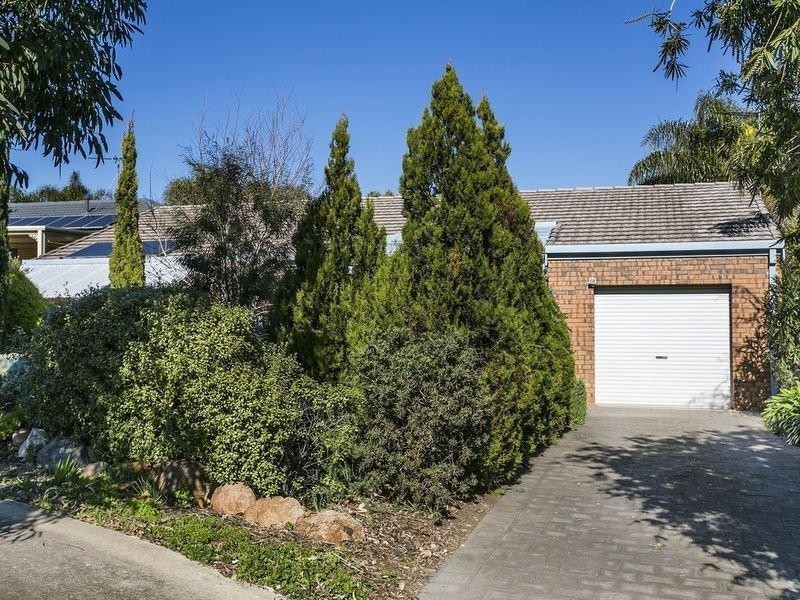 17 Fryer Street, Hallett Cove SA 5158