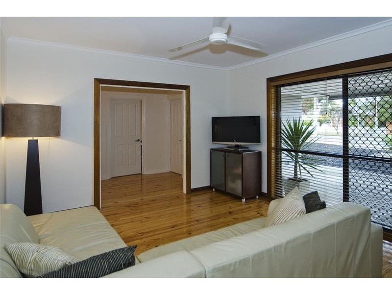 7 Lynton Avenue, Christies Beach SA 5165