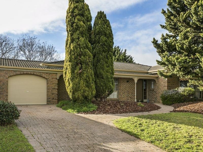 2 Glenway Road, Hallett Cove SA 5158