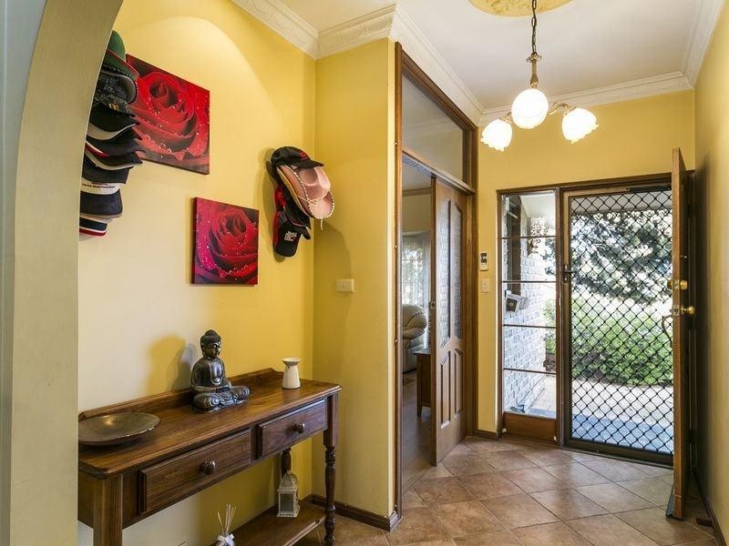 2 Glenway Road, Hallett Cove SA 5158