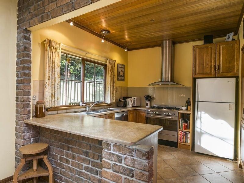 2 Glenway Road, Hallett Cove SA 5158