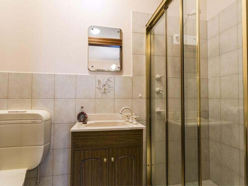 2 Glenway Road, Hallett Cove SA 5158