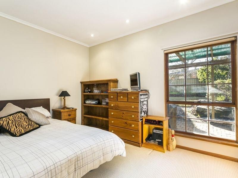 2 Glenway Road, Hallett Cove SA 5158
